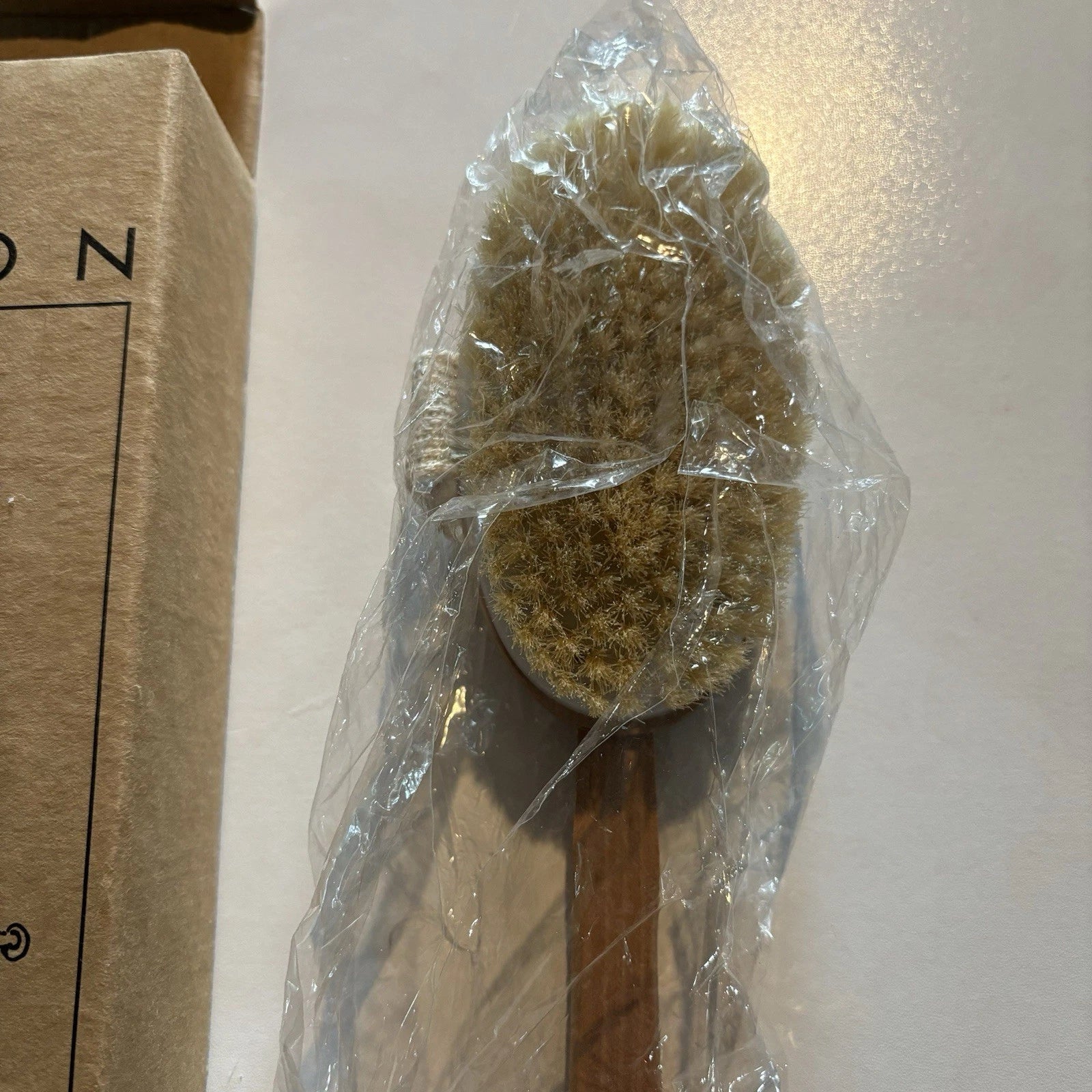 Vintage 1998 AVON The Wood Bath & Shower Brush Original Box NEW Exfoliating