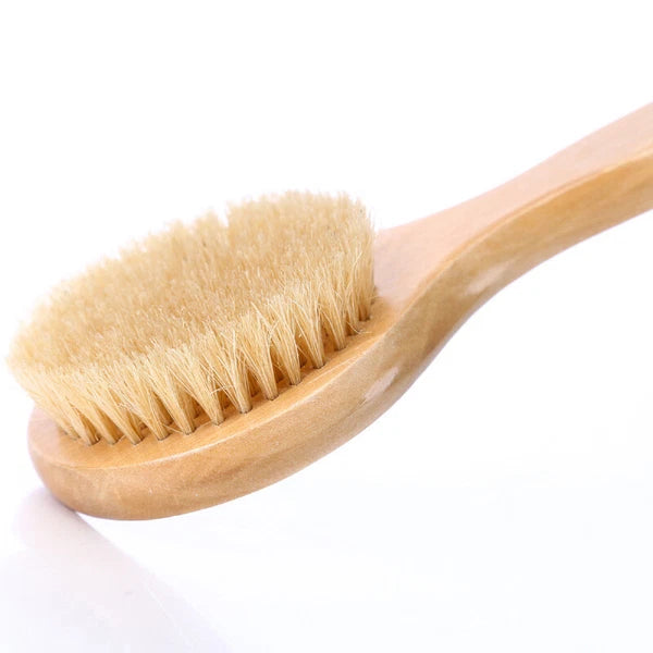 Natural wood bath brush with bristles