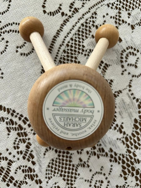 Basket Of Health & Beauty Items.  Brushes, Massage Tools, Lufa Sponge & Mitten
